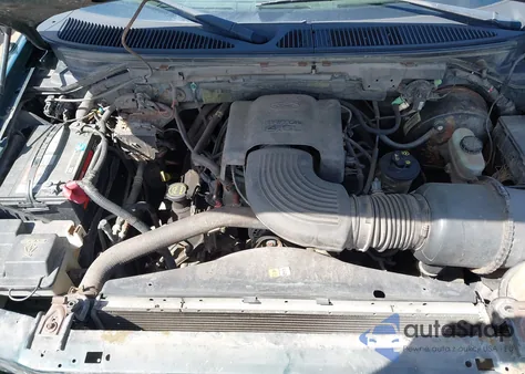 2003 Ford F-150 Lariat/Xl/Xlt из США, поврежденный, VIN 1FTRX18W93NA75272